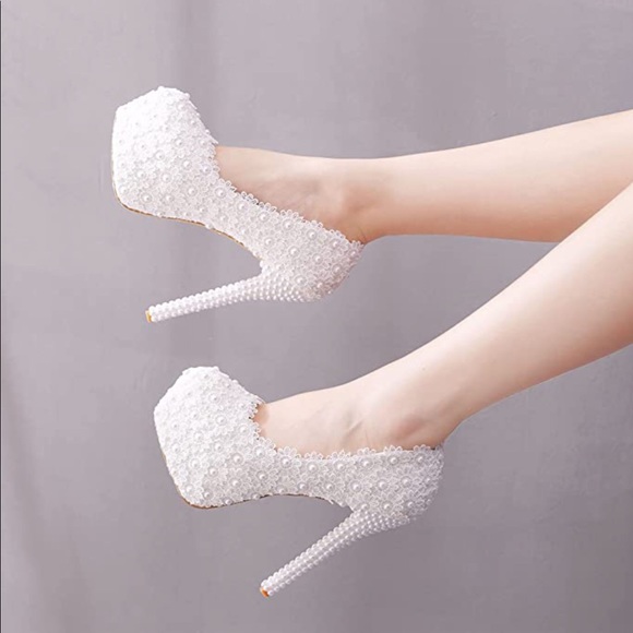 Crystal Queen White Lace Bridal Shoes - Picture 5 of 9